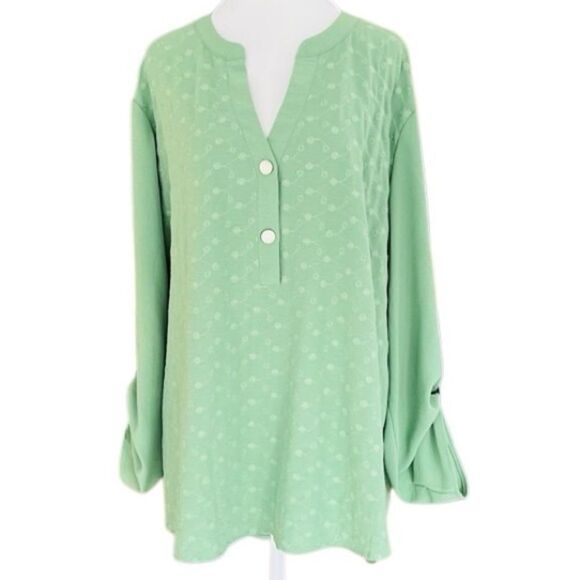 Como Black Women green split neck top with embroidered floral front size 3X - Picture 1 of 8
